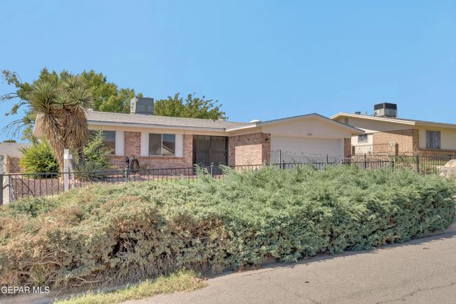 1573 DALE DOUGLAS Drive, El Paso, TX 79936