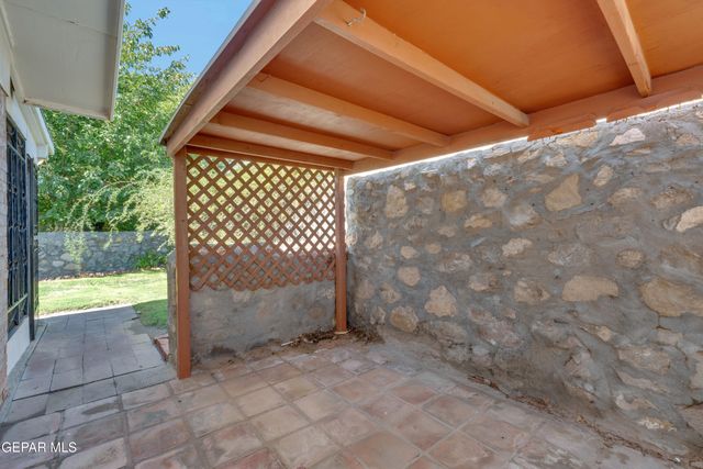 1573 DALE DOUGLAS Drive, El Paso, TX 79936
