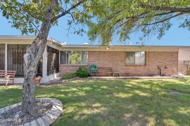 1573 DALE DOUGLAS Drive, El Paso, TX 79936