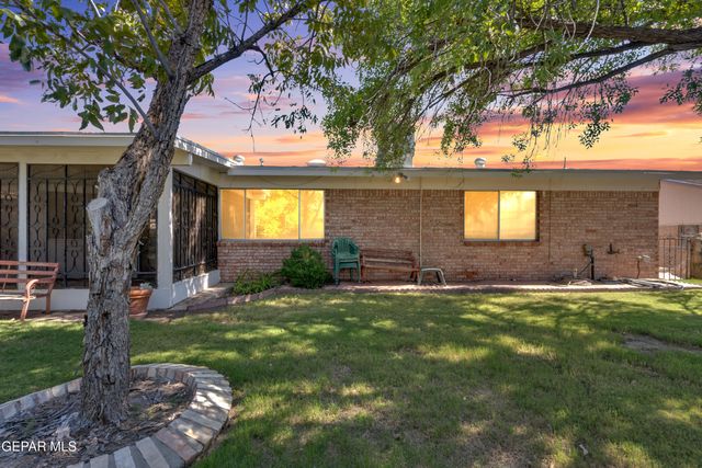 1573 DALE DOUGLAS Drive, El Paso, TX 79936