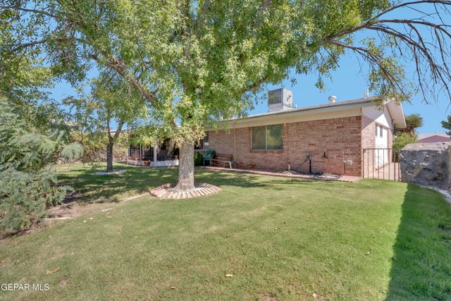 1573 DALE DOUGLAS Drive, El Paso, TX 79936
