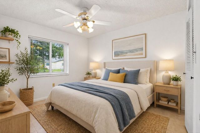 11211 SW 138th Ter, Miami, FL 33176