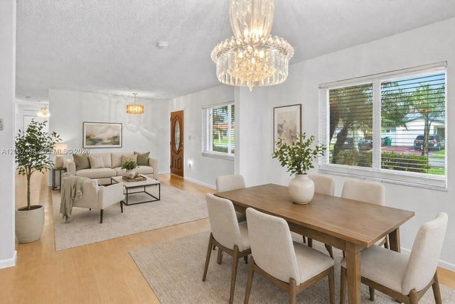 11211 SW 138th Ter, Miami, FL 33176