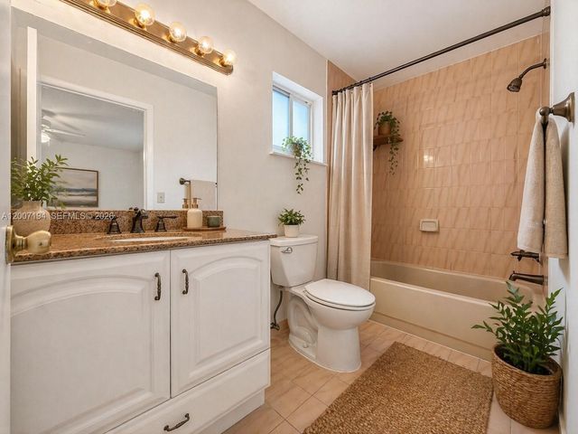 11211 SW 138th Ter, Miami, FL 33176