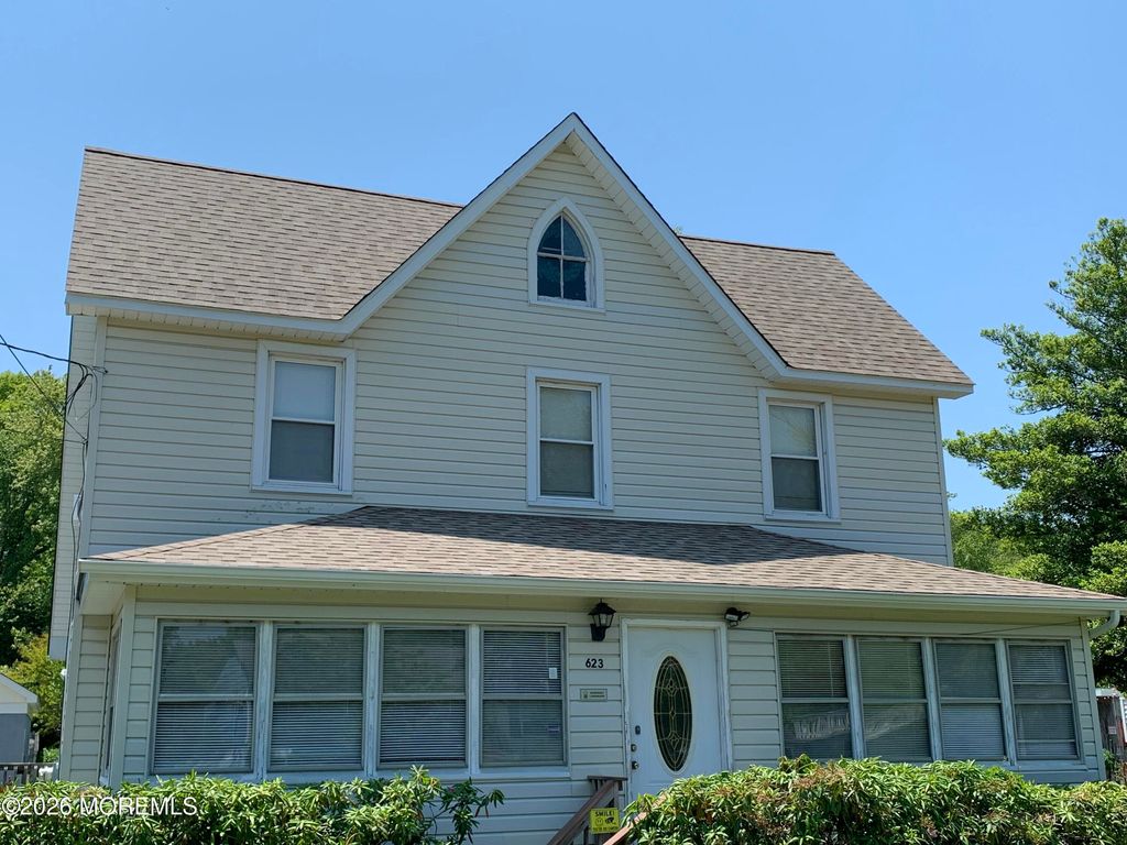 623 E Bay Avenue, Barnegat, NJ 08005