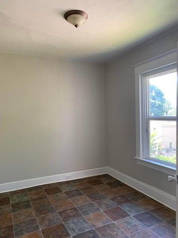 754 SW Olympia Street, Grand Rapids, MI 49503