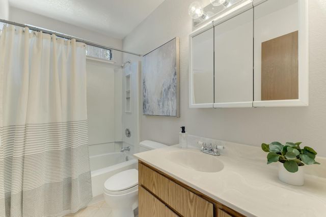 2801 Edison Ave, Sacramento, CA 95821