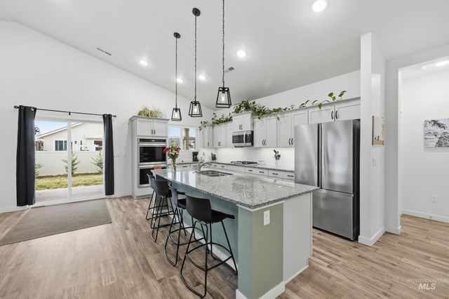 3597 E Kendrick Dr, Nampa, ID 83686