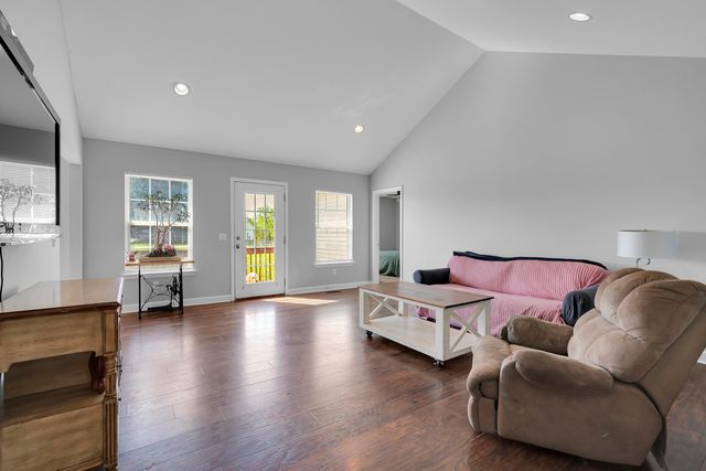 143 Summer Lady Lane, Boiling Springs, SC 29316