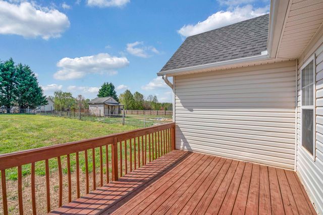 143 Summer Lady Lane, Boiling Springs, SC 29316