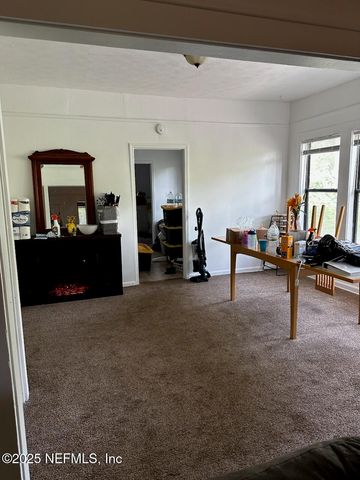 7781 LENOX Avenue, Jacksonville, FL 32221