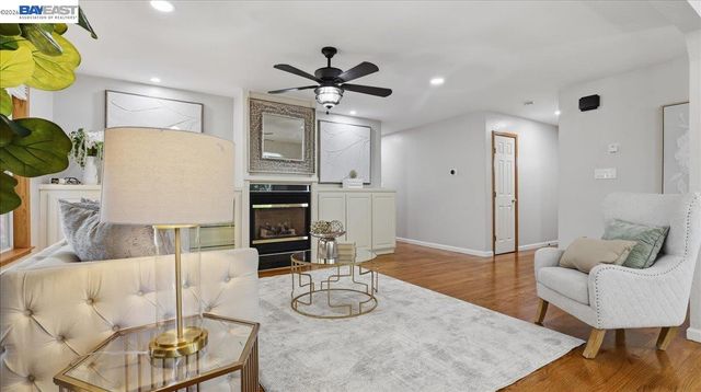 4046 Alvarado St, Pleasanton, CA 94566
