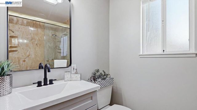 4046 Alvarado St, Pleasanton, CA 94566