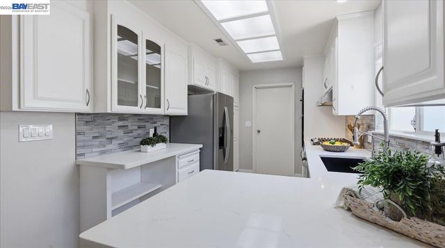 4046 Alvarado St, Pleasanton, CA 94566