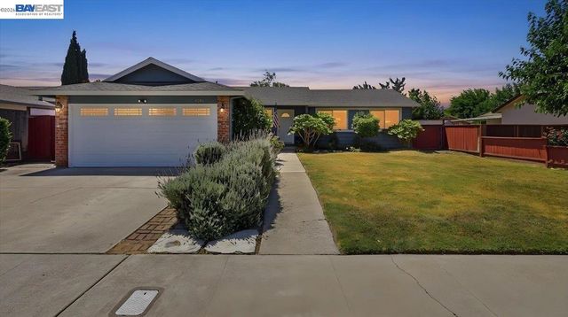 4046 Alvarado St, Pleasanton, CA 94566
