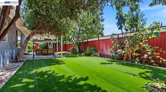 4046 Alvarado St, Pleasanton, CA 94566