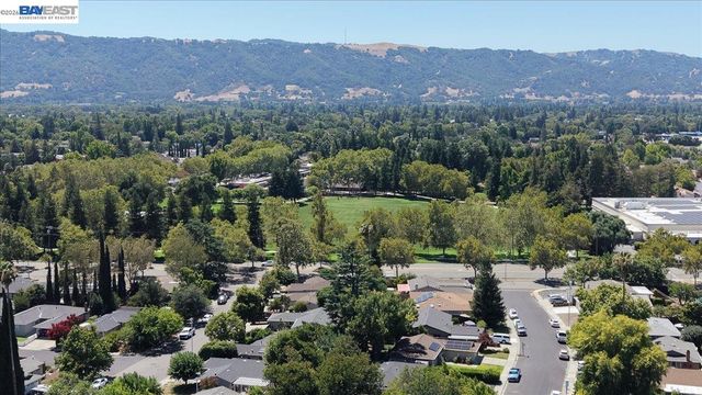 4046 Alvarado St, Pleasanton, CA 94566