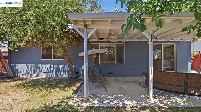 4046 Alvarado St, Pleasanton, CA 94566