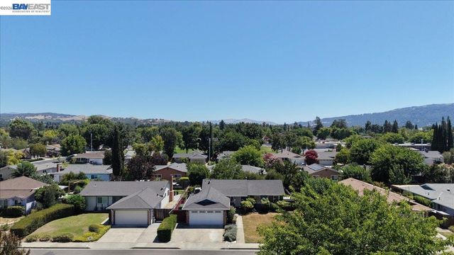 4046 Alvarado St, Pleasanton, CA 94566
