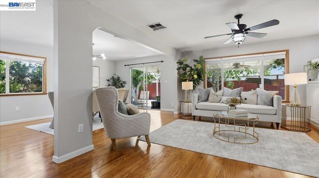 4046 Alvarado St, Pleasanton, CA 94566
