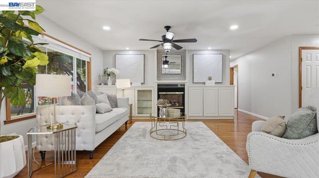 4046 Alvarado St, Pleasanton, CA 94566