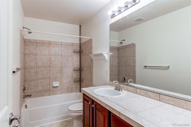 12839 Mayfair Way B, Englewood, CO 80112