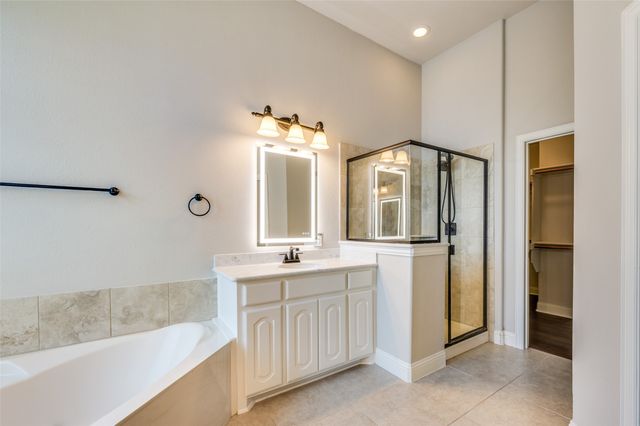2812 Pino, Grand Prairie, TX 75054