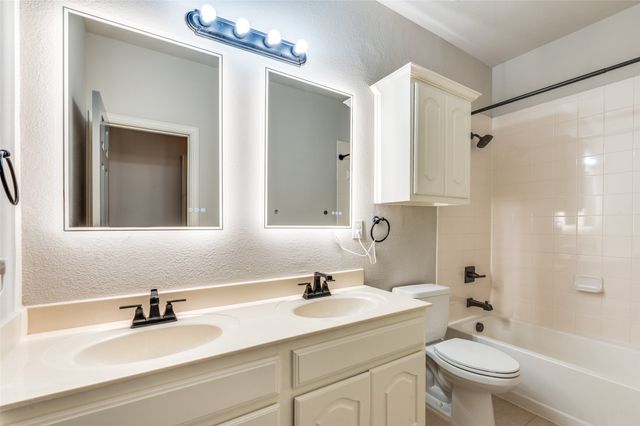 2812 Pino, Grand Prairie, TX 75054