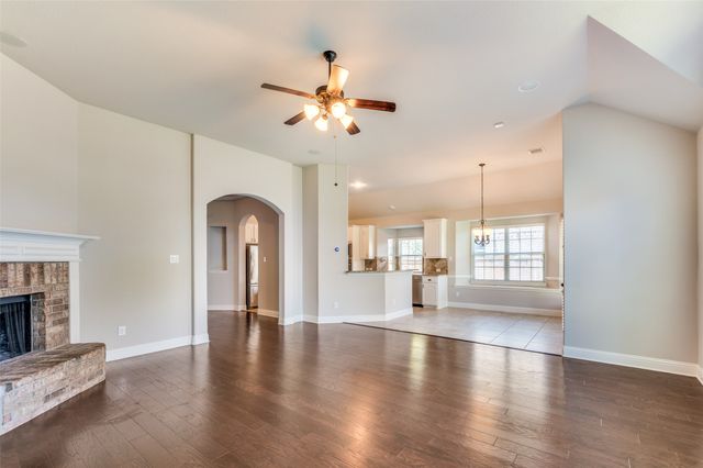 2812 Pino, Grand Prairie, TX 75054