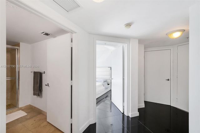 41 SE 5th St 1116, Miami, FL 33131