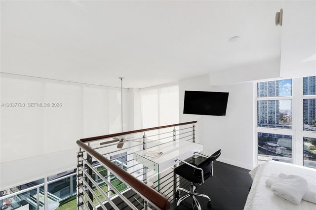 41 SE 5th St 1116, Miami, FL 33131