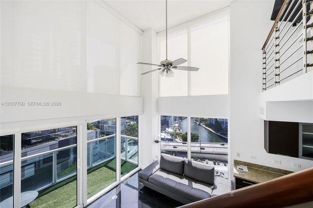 41 SE 5th St 1116, Miami, FL 33131