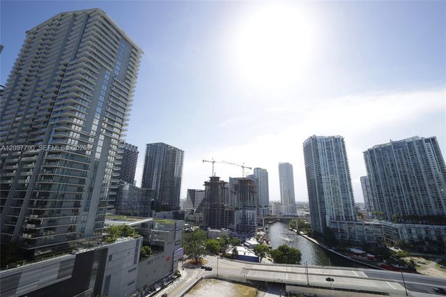 41 SE 5th St 1116, Miami, FL 33131