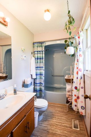 135 Old Hwy 52W, Portland, TN 37148