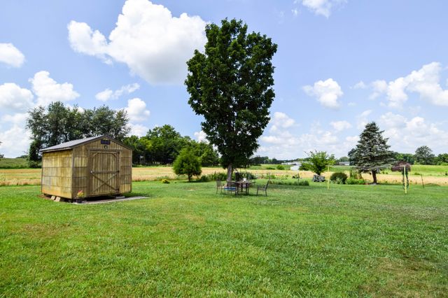 135 Old Hwy 52W, Portland, TN 37148