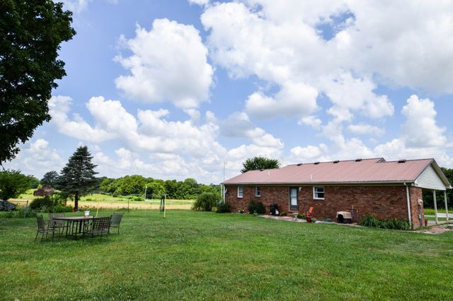 135 Old Hwy 52W, Portland, TN 37148