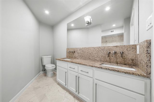 6014 E University Boulevard 137, Dallas, TX 75206