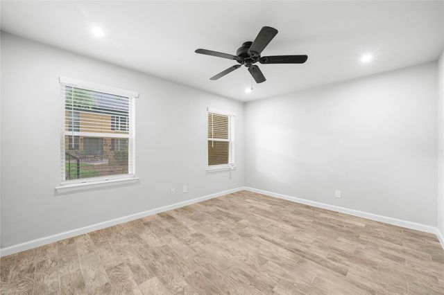 6014 E University Boulevard 137, Dallas, TX 75206