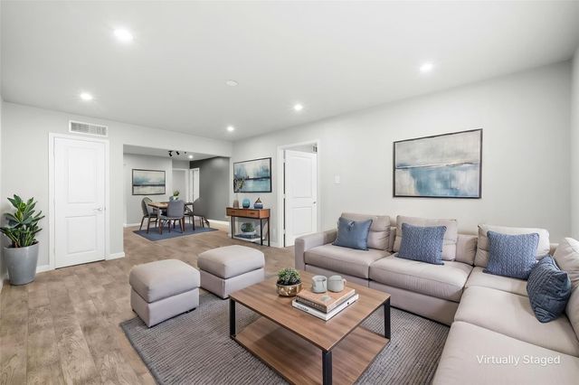 6014 E University Boulevard 137, Dallas, TX 75206