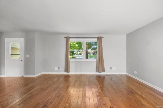 5314 Lynnwood Drive, West Lafayette, IN 47906