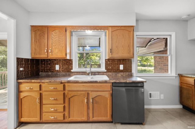 5314 Lynnwood Drive, West Lafayette, IN 47906