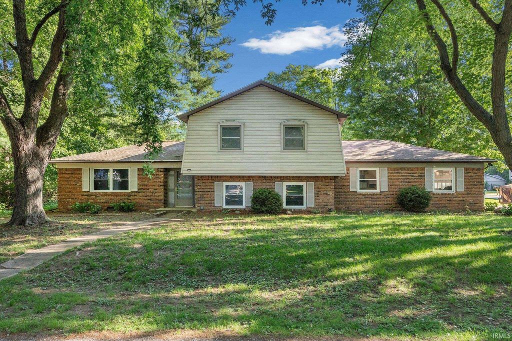5314 Lynnwood Drive, West Lafayette, IN 47906