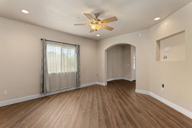 301 Elverta Meadows, Elverta, CA 95626