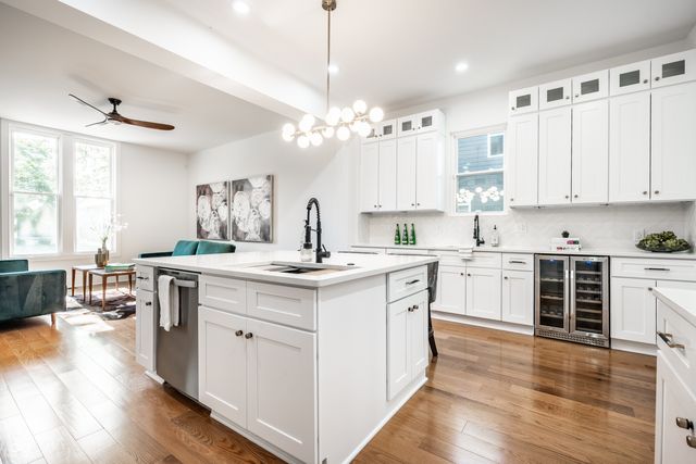 1034 N Tacoma Avenue, Indianapolis, IN 46201