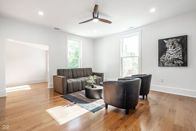 1034 N Tacoma Avenue, Indianapolis, IN 46201