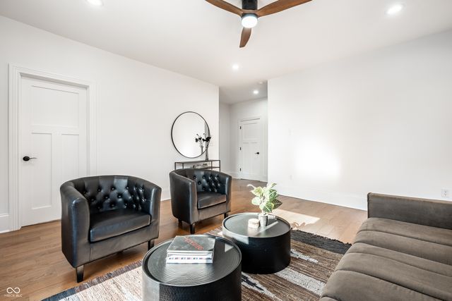 1034 N Tacoma Avenue, Indianapolis, IN 46201