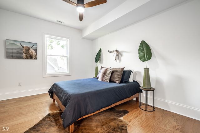 1034 N Tacoma Avenue, Indianapolis, IN 46201