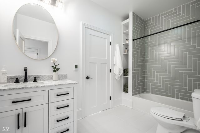 1034 N Tacoma Avenue, Indianapolis, IN 46201