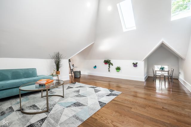 1034 N Tacoma Avenue, Indianapolis, IN 46201