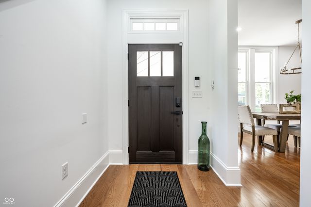 1034 N Tacoma Avenue, Indianapolis, IN 46201